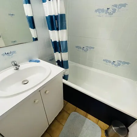 Studio Proche Plage Richelieu Avec Piscine - Fr-1-723-106 * آجد